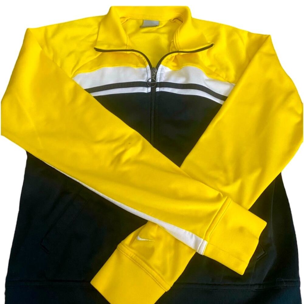 Nike EUC Youth Size Medium Full Zip Ragland sleeve two pockets Polyester…